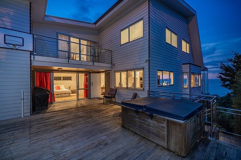 Photo of property in 305 State Highway 10, Cable Bay, 0420