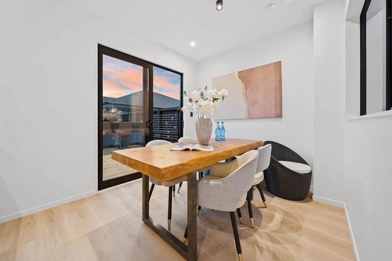 Photo of property in 6b Tainui Terrace, Mangere Bridge, Auckland, 2022