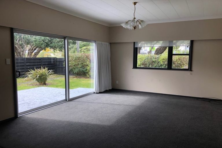 Photo of property in 13 Riverside Drive, Waiwhetu, Lower Hutt, 5010