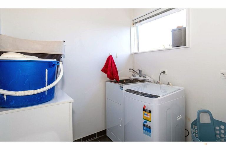 Photo of property in 10 Studholme Street, Waimate, 7924