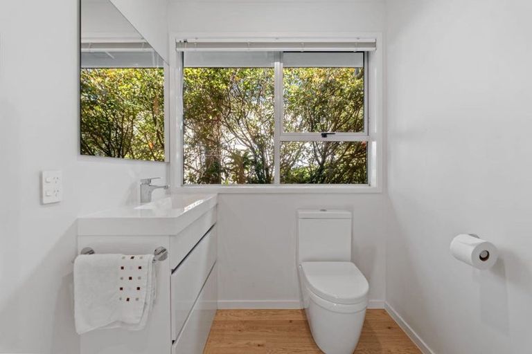 Photo of property in 91 Langana Avenue, Browns Bay, Auckland, 0630