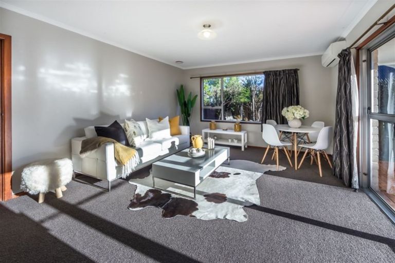 Photo of property in 2/9 Somme Street, St Albans, Christchurch, 8014