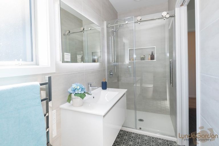 Photo of property in 73a Meeanee Road, Taradale, Napier, 4112