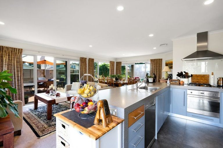 Photo of property in 2 Parkvue Drive, Bell Block, New Plymouth, 4312