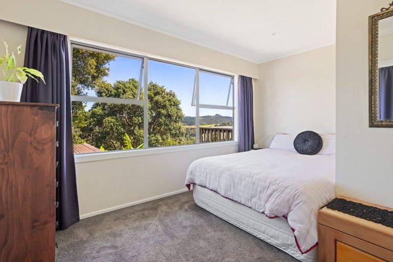 Photo of property in 10 Goffe Drive, Haruru, 0204