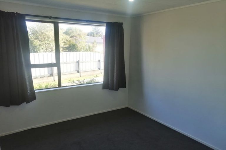 Photo of property in 21 Cargill Grove, Kelvin Grove, Palmerston North, 4414