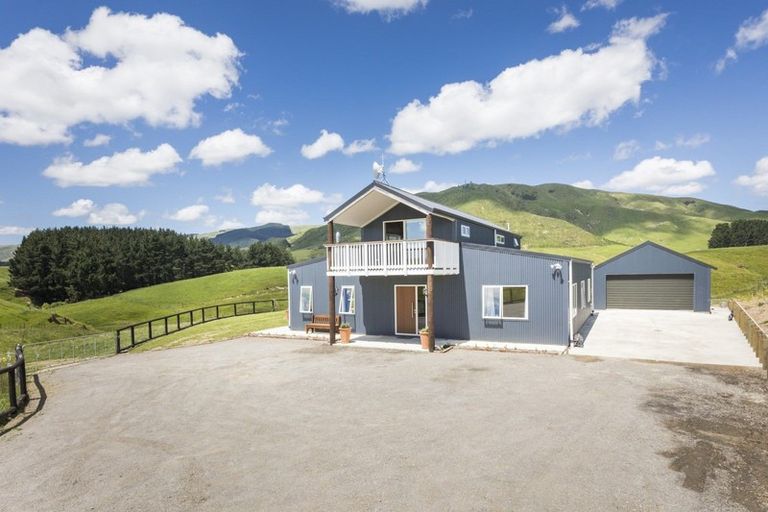 Photo of property in 34 Highland View Drive, Tokomaru, Palmerston North, 4474