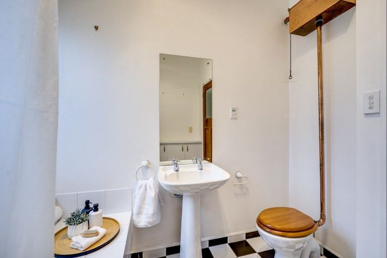 Photo of property in 11 Vigor Brown Street, Napier South, Napier, 4110