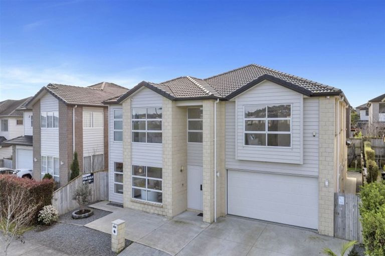 Photo of property in 21 Hughs Way, Flat Bush, Auckland, 2019