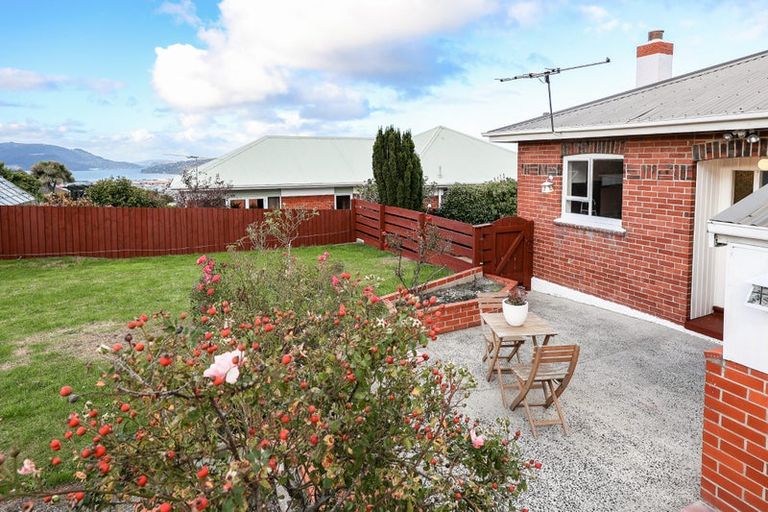 Photo of property in 90 Middleton Road, Kew, Dunedin, 9012
