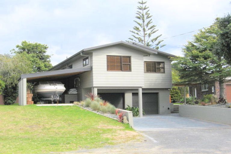 Photo of property in 225 Bellona Road, Whangamata, 3620