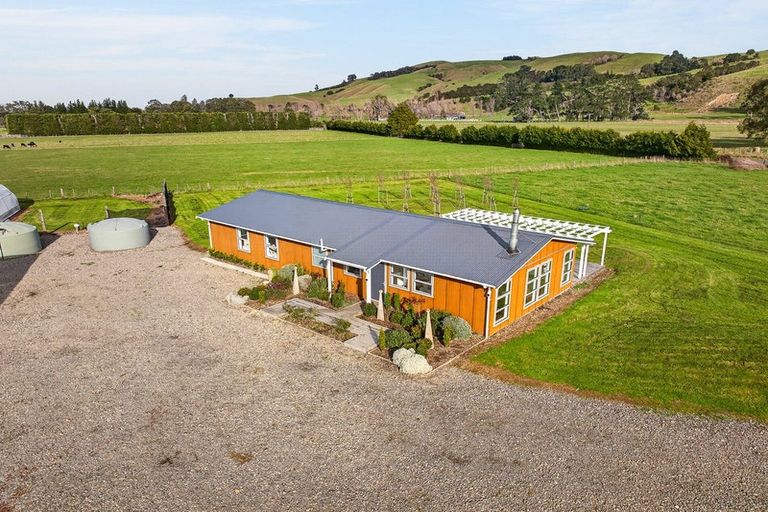 Photo of property in 440 Haringa Road, Carrington, Carterton, 5791