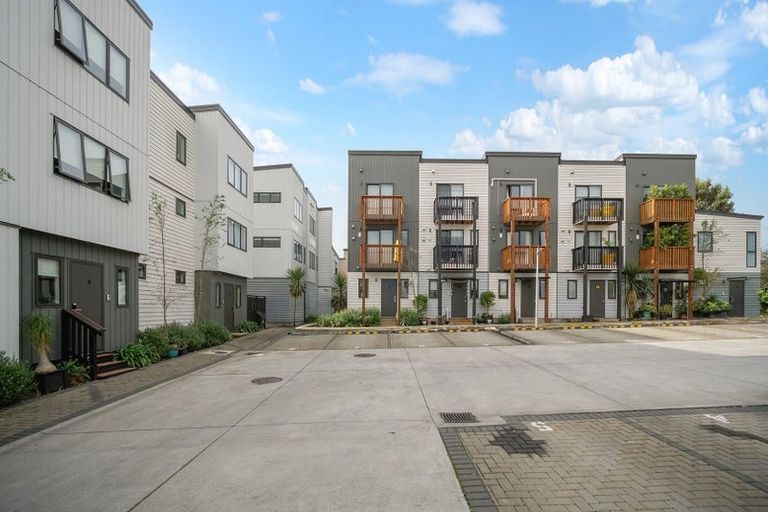 Photo of property in 7/57 Kervil Avenue, Te Atatu Peninsula, Auckland, 0610