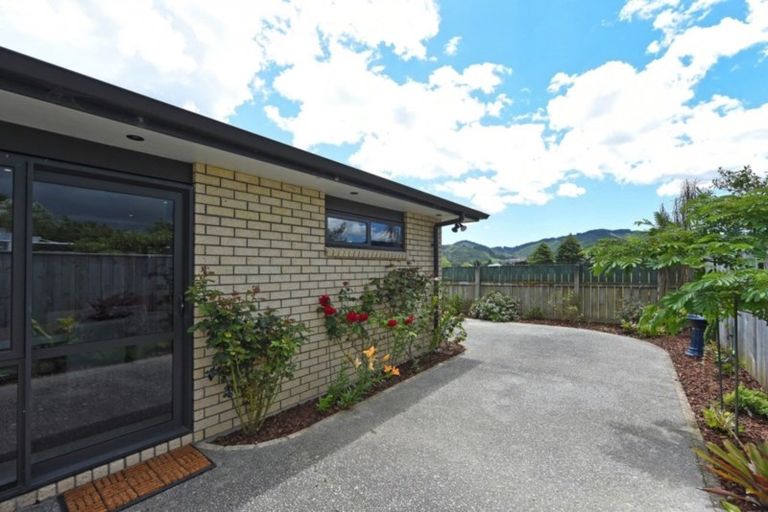 Photo of property in 30a Miro Street, Trentham, Upper Hutt, 5018