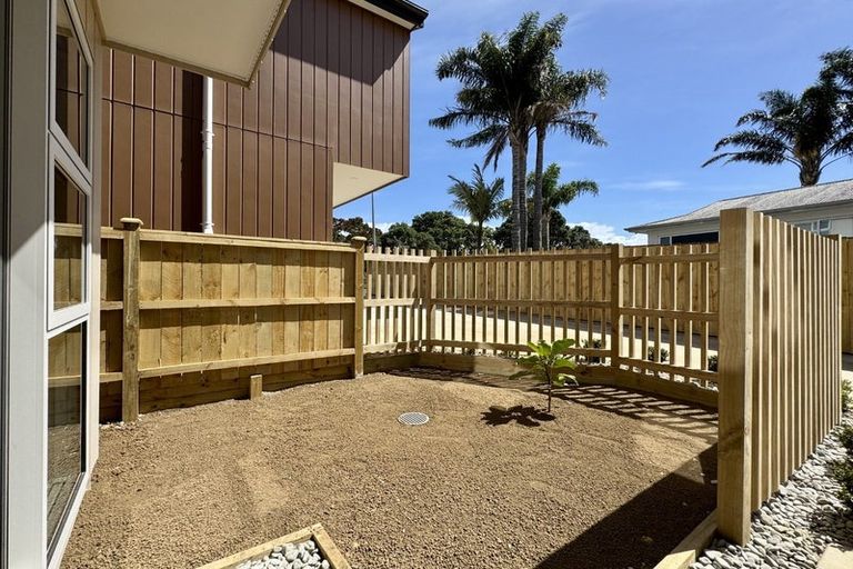 Photo of property in 118 Pigeon Mountain Road, Half Moon Bay, Auckland, 2012