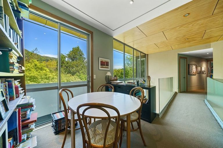 Photo of property in 19 Dillon Street, Lowry Bay, Lower Hutt, 5013