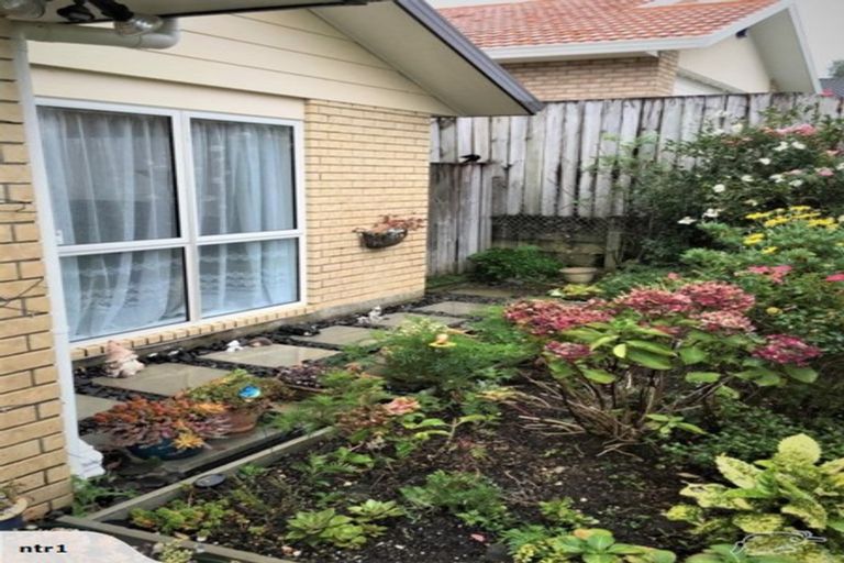 Photo of property in 4 Mattalie Place, Manurewa, Auckland, 2105