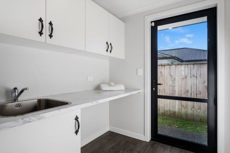 Photo of property in 82 Puhirake Crescent, Pyes Pa, Tauranga, 3112