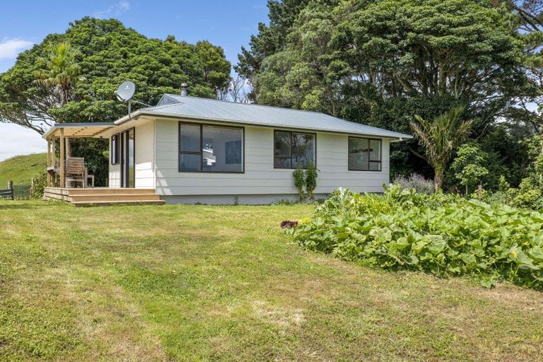 Photo of property in 6388 South Road, Pungarehu, Opunake, 4685