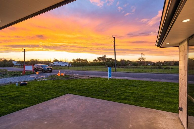 Photo of property in 239 Rangiuru Road, Otaki, 5512