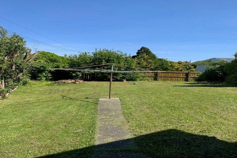 Photo of property in 102 Mckillop Street, Ranui, Porirua, 5024