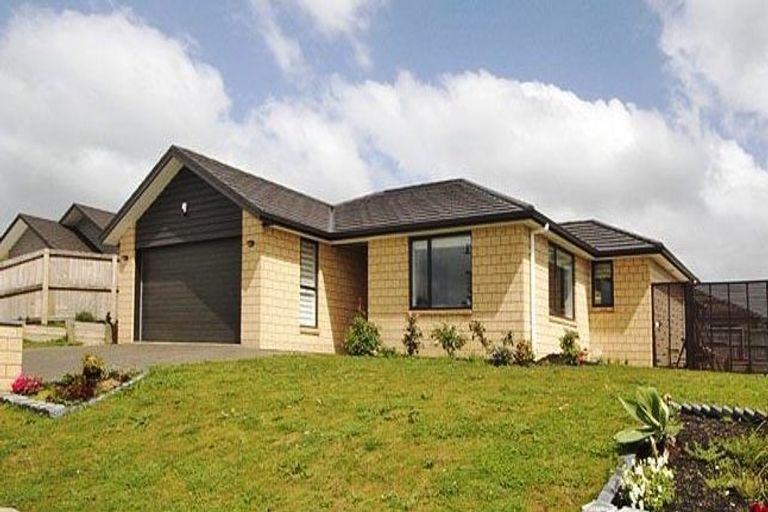 Photo of property in 10 Te Ironui Place, Huntington, Hamilton, 3210