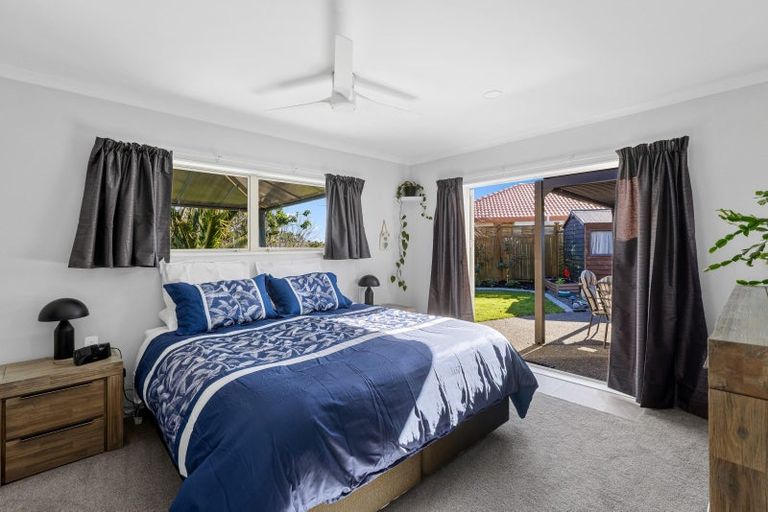 Photo of property in 46 Blue Heron Rise, Stanmore Bay, Whangaparaoa, 0932