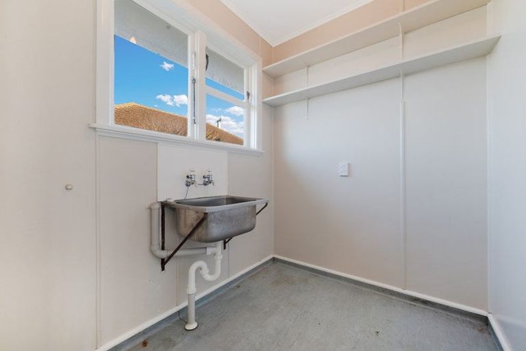 Photo of property in 32 Carisbrooke Street, Aranui, Christchurch, 8061