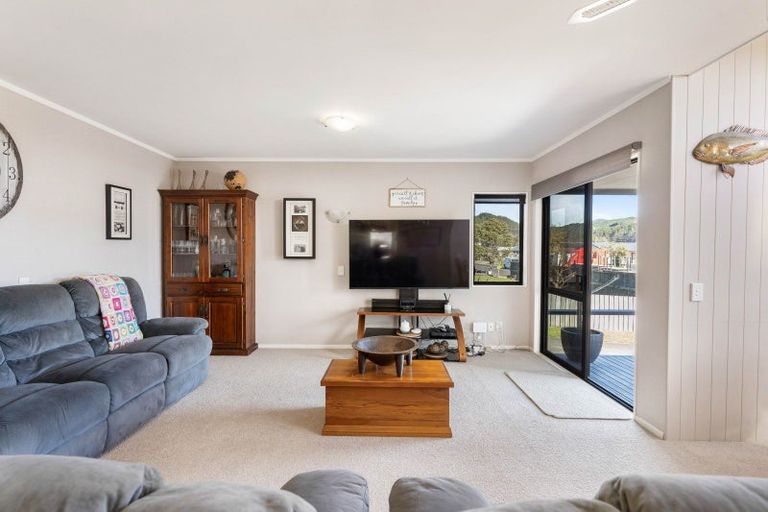 Photo of property in 204 Martyn Road, Whangamata, 3620