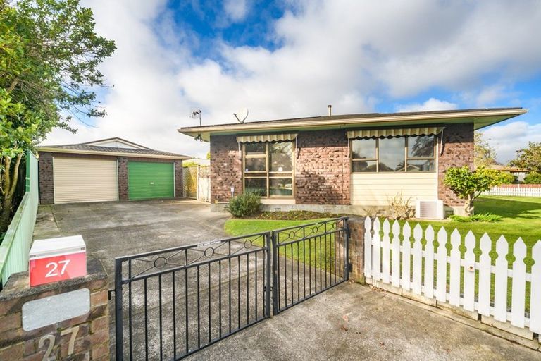 Photo of property in 27 Amberley Avenue, Westbrook, Palmerston North, 4412