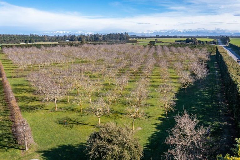 Photo of property in 973 Hoskyns Road, West Melton, Christchurch, 7671