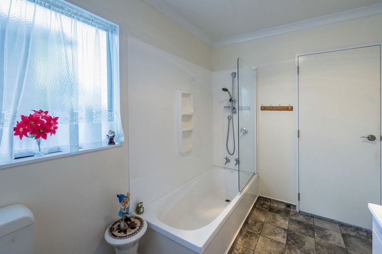 Photo of property in 7a Freemans Road, Otaki, 5512