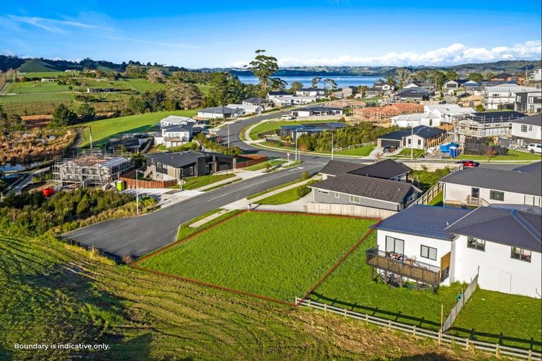 Photo of property in 3 Komarohi Road, Snells Beach, 0920