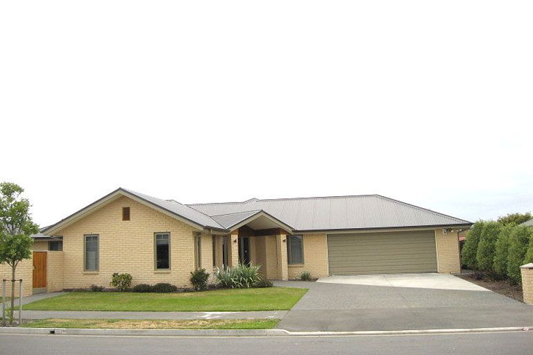 Photo of property in 10 Kohi Drive, Parklands, Christchurch, 8083