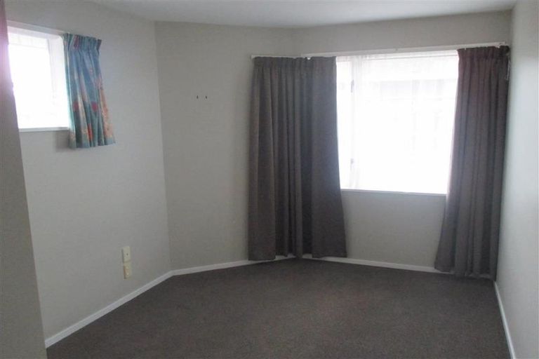 Photo of property in 17c Division Street, Riccarton, Christchurch, 8041