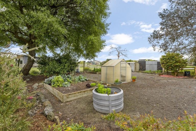 Photo of property in 75 Waitarere Beach Road, Waitarere, Levin, 5574