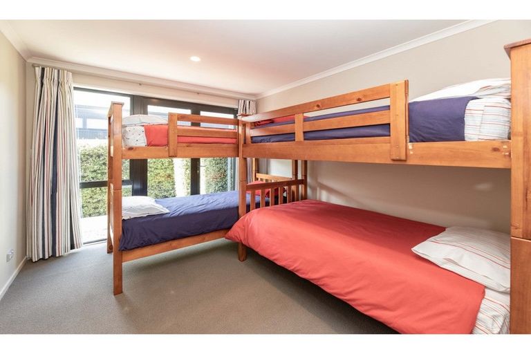 Photo of property in 4 Ryton Place, Lake Coleridge, 7572