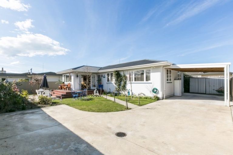 Photo of property in 9a Cornwall Road, Taradale, Napier, 4112