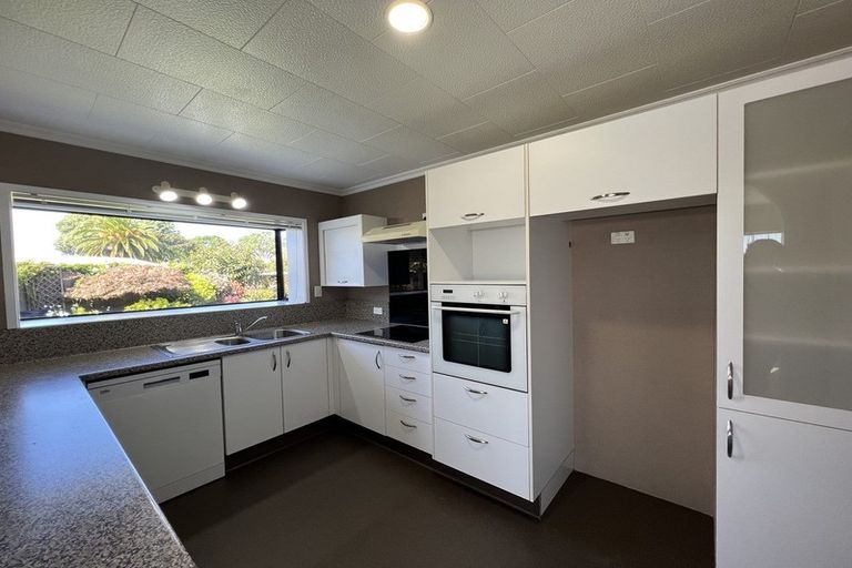 Photo of property in 21 Park Lane, Waitara, 4320