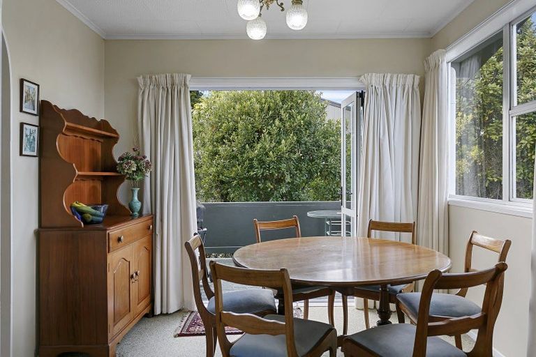 Photo of property in 7 Titoki Avenue, Waipahihi, Taupo, 3330