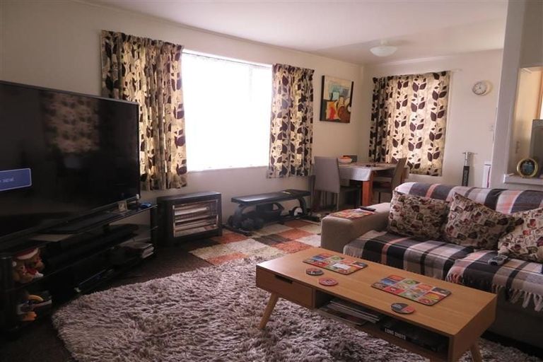 Photo of property in 13a Central Terrace, Alicetown, Lower Hutt, 5010