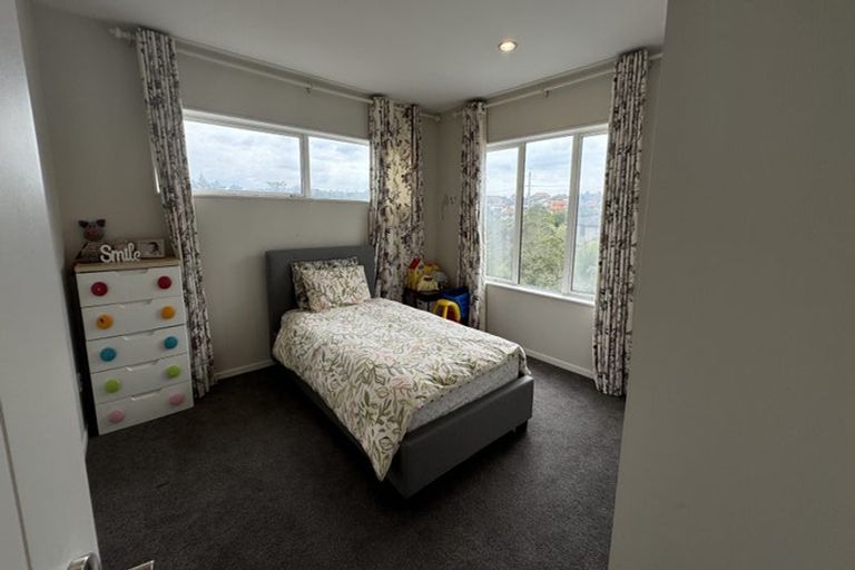 Photo of property in 12 Mural Place, Greenhithe, Auckland, 0632