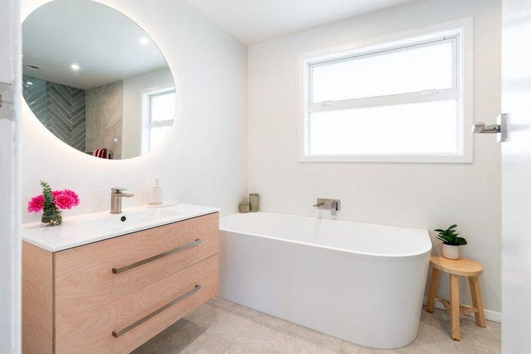 Photo of property in 11 Vancouver Street, Kingston, Wellington, 6021