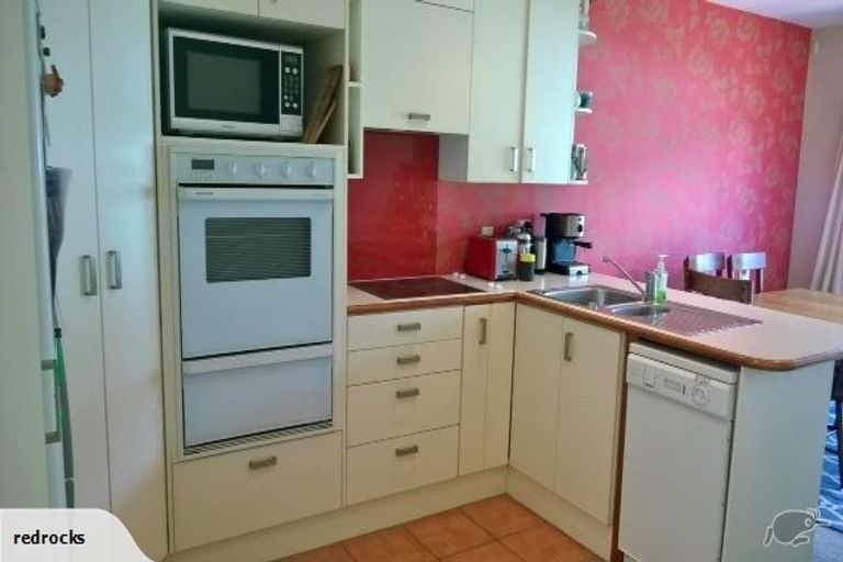 Photo of property in 16c Hobson Street, Thorndon, Wellington, 6011