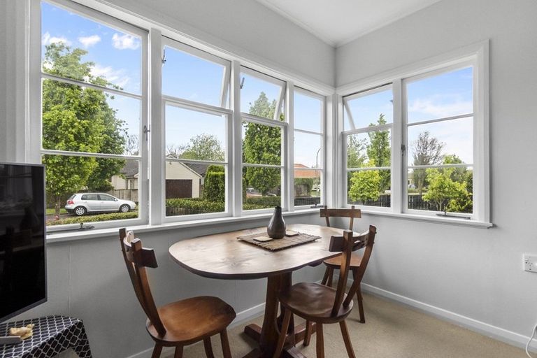 Photo of property in 51 Jellicoe Drive, Hamilton East, Hamilton, 3216