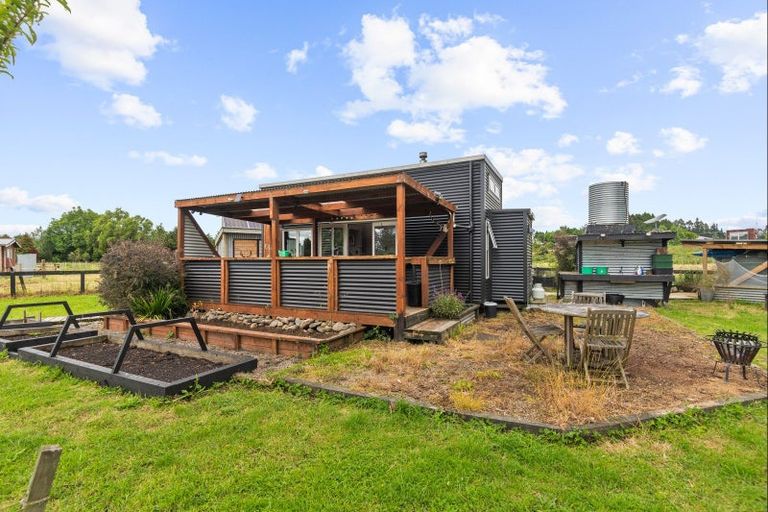Photo of property in 48 Stanly Street, Eketahuna, 4900