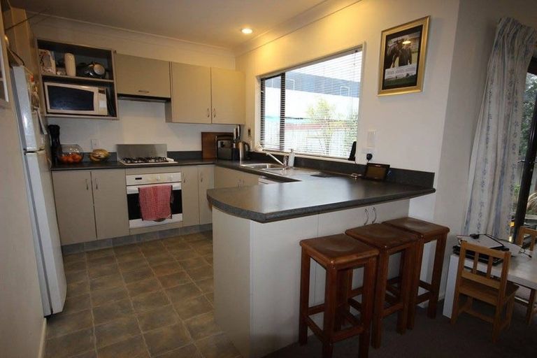 Photo of property in 115 Mandel Mews, Waiwhetu, Lower Hutt, 5010