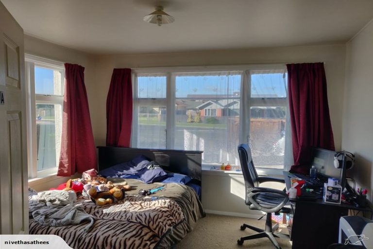 Photo of property in 74 Springs Road, Hornby, Christchurch, 8042