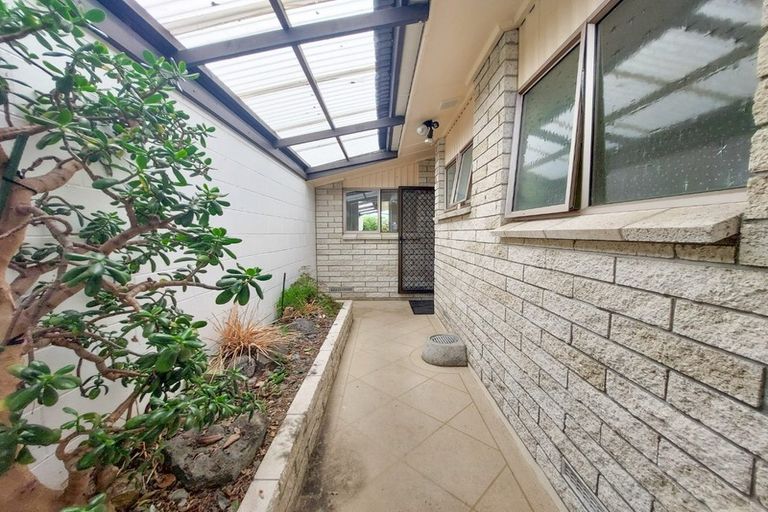 Photo of property in 28 Fuchsia Avenue, Pukete, Hamilton, 3200