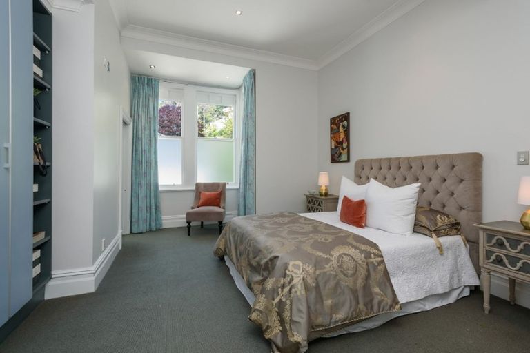 Photo of property in 11 Central Terrace, Kelburn, Wellington, 6012